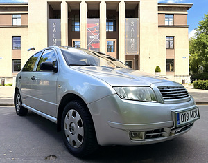 SKODA FABIA / COMFORT / TÜV 11.2026 (2 foto / 15)