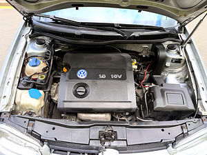 VOLKSWAGEN GOLF 4 / COMFORT / TÜV 12.2026 (6 foto / 15)