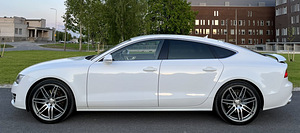 Audi A7 3.0 180kW (3 foto / 15)