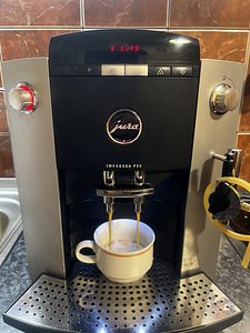 JURA F50 (10 foto / 10)