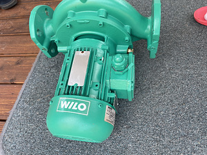 UUS TSIRKULATSIOONIPUMP WILO VeroLine-IPL 40/130-025/4 (2 foto / 4)