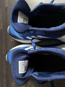 Adidas, размер 36 2/3 (5 фото из 6)
