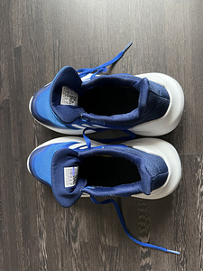 Adidas, размер 36 2/3 (6 фото из 6)
