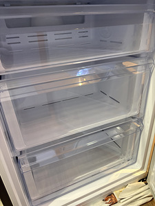 Samsung Холодильник (8 фото из 10)
