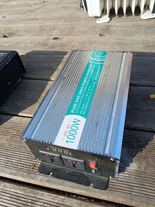 Inverter 12-220V 1000W ja 1500W puhas siinus autoelamu karavan (5 foto / 5)