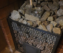 Банная печь с закрытой и открытой каменкой.