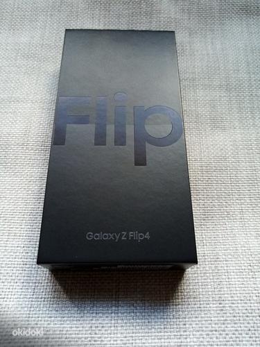 SAMSUNG Galaxy Z Flip4, 256/8 ГБ, НОВИНКА (фото #2)
