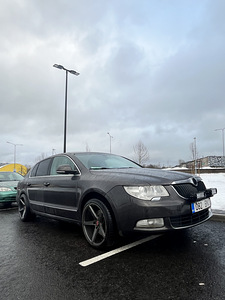 Skoda superb 2.0 125kw manu (2 foto / 12)