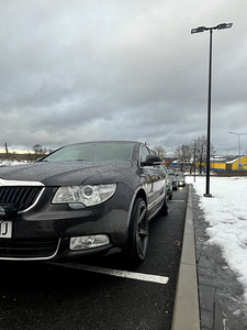 Skoda superb 2.0 125kw manu (3 foto / 12)
