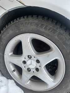 Mercedes veljed talverehvidega r16 (4 foto / 4)