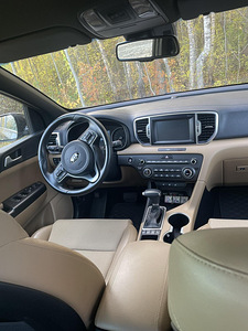 Kia Sportage (1 foto / 14)