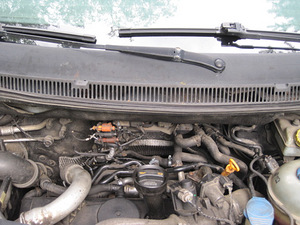 VW CARAVELLE T5 2,5 TDI 2007 AUTOMAAT (8 foto / 10)