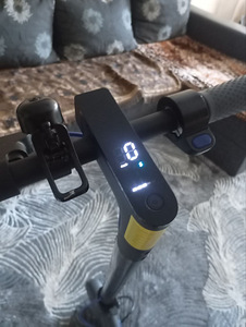 Xiaomi Mi Electric Scooter 3 (3 foto / 4)