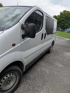 Opel Vivaro (2 foto / 2)