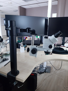 Mikroskoop, suurendus 7x-45x Simul-Focal Trinocular (1 foto / 3)