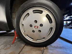 Porsche 16" 944 928 968 Диски и шины 94436211500 (2 фото из 4)
