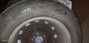 Chrysler grand voyager 2007 / Michelin 215/65 R16 (4tk) (1 foto / 5)