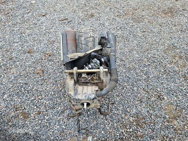 Двигатель скутера в рабочем состоянии (фото #3)