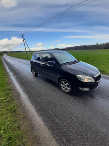 Skoda Fabia 1.2 2013 (2 foto / 5)