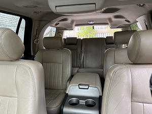 Lincoln Navigator (8 foto / 15)