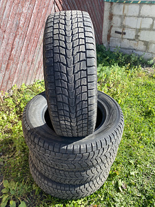 Kummi R17 235/65 m/s (2 foto / 3)