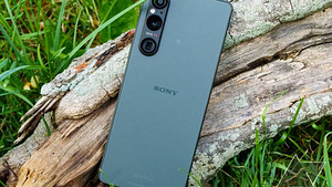 Garantiiga Sony Xperia 1 V 4K UHD OLED Vlog monitor+grip (1 foto / 1)