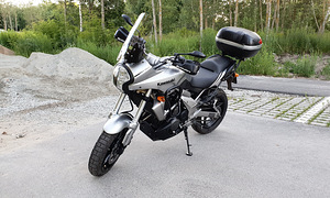 Kawasaki Versys 650 (4 foto / 5)