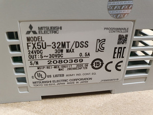 PLC kontroller MITSUBISHI ELECTRIC FX5U-32MT/DSS + HMI (2 foto / 3)