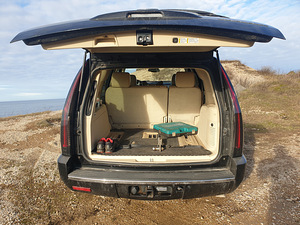 Cadillac escalade 2011 B+G (7 foto / 9)