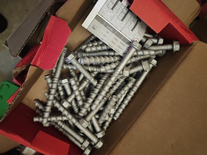 Hilti betooni poldid 8x100 (2 foto / 2)