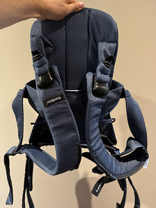 BabyBjörn One Air 3D Mesh Navy Blue kandekott (5 foto / 5)