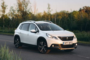 Peugeot 2008 Allure Plus (2017) 89000km (1 foto / 15)
