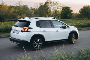 Peugeot 2008 Allure Plus (2017) 89000km (4 foto / 15)
