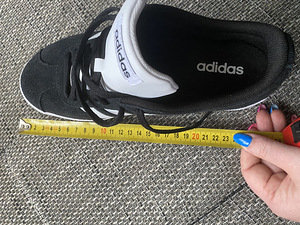 Adidas 40 (1 фото из 4)