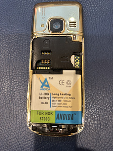 Nokia 6700c-1 (3 фото из 3)