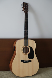 Müün suurepärases korras SIGMA kitarri - 300 eurot.
