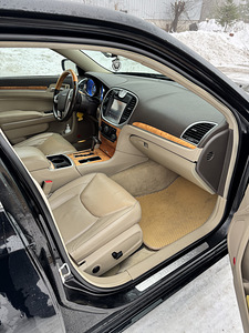 Chrysler (5 фото из 7)