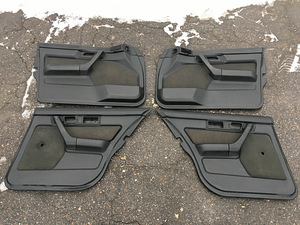 BMW e34 sedaani uksekatte komplekt 4tk (1 foto / 10)