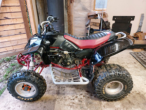 Polaris Predator 500cc ATV Quad (2 foto / 10)