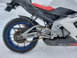 Aprilia RS125 2008 (6 foto / 7)