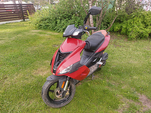 Скутер/Мопед Aprilia SR50R 2011