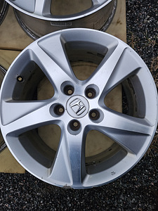 Оригинальные диски Honda r17 (3 фото из 7)