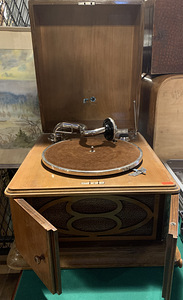 Kontori grammofon. (1 foto / 6)