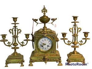 Часы бронзовые с подсвечниками. Франция. 19 век
