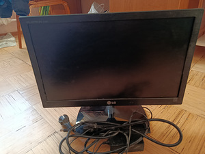 Монитор LG (3 фото из 3)