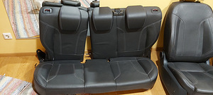 Ford Fiesta кожаные сиденья