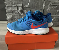 Nike кроссовки р.35,5