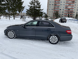 Mercedes-Benz E 250 Avantgarde 2.1 150kw w212 (6 foto / 12)