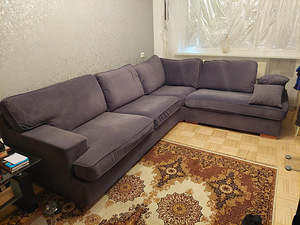 Угловой диван (2 фото из 2)