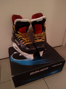 Laste jäähoki uisud Bauer Vapor X800 (1 foto / 4)